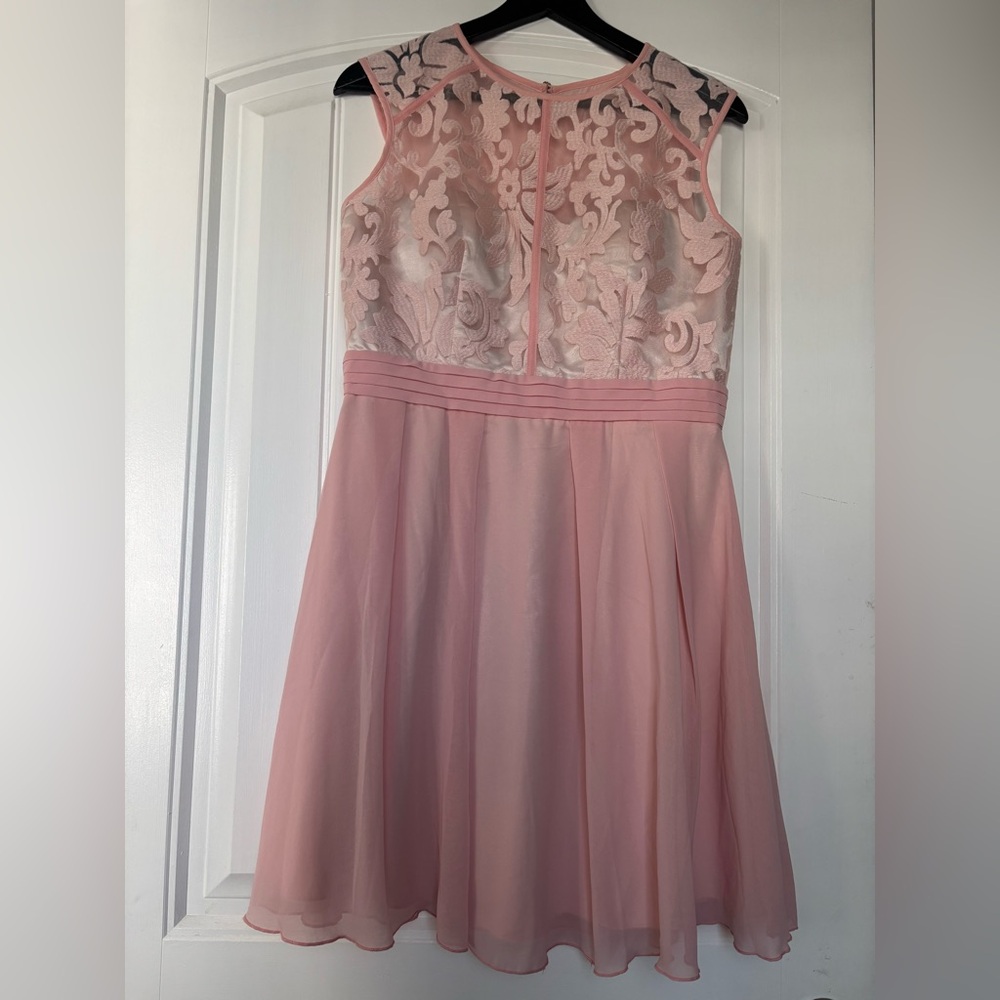 Women’s Little Mistress of London Blush Pink Floral Detail Chiffon Dress Size 8 - Picture 2 of 12